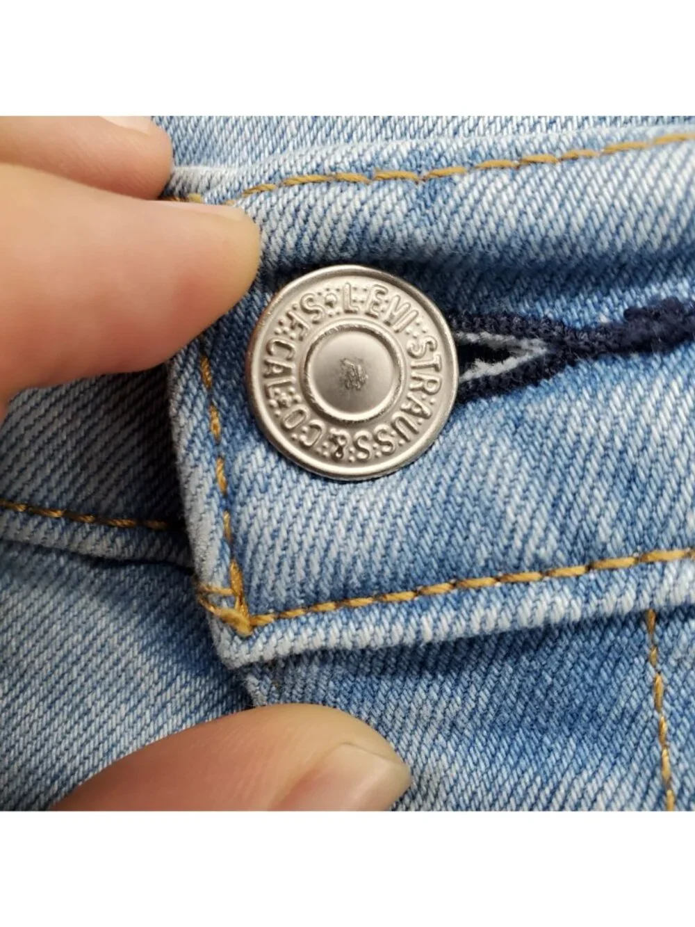 Levis Jeans Mens 38x30 Light Blue 511 Slim Fit Distressed Knees *Read*